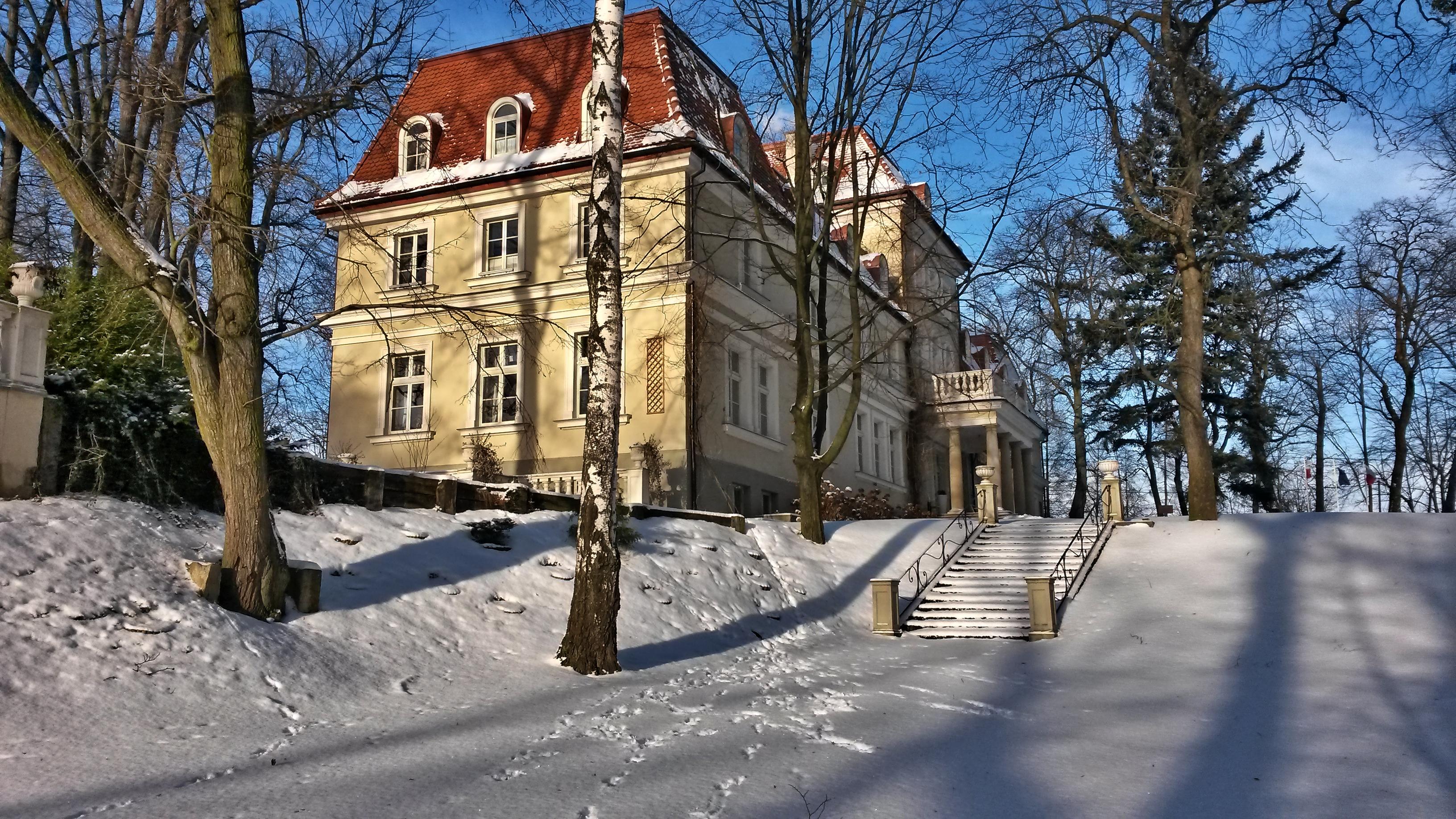 Готель Dwor Sierakow Екстер'єр фото